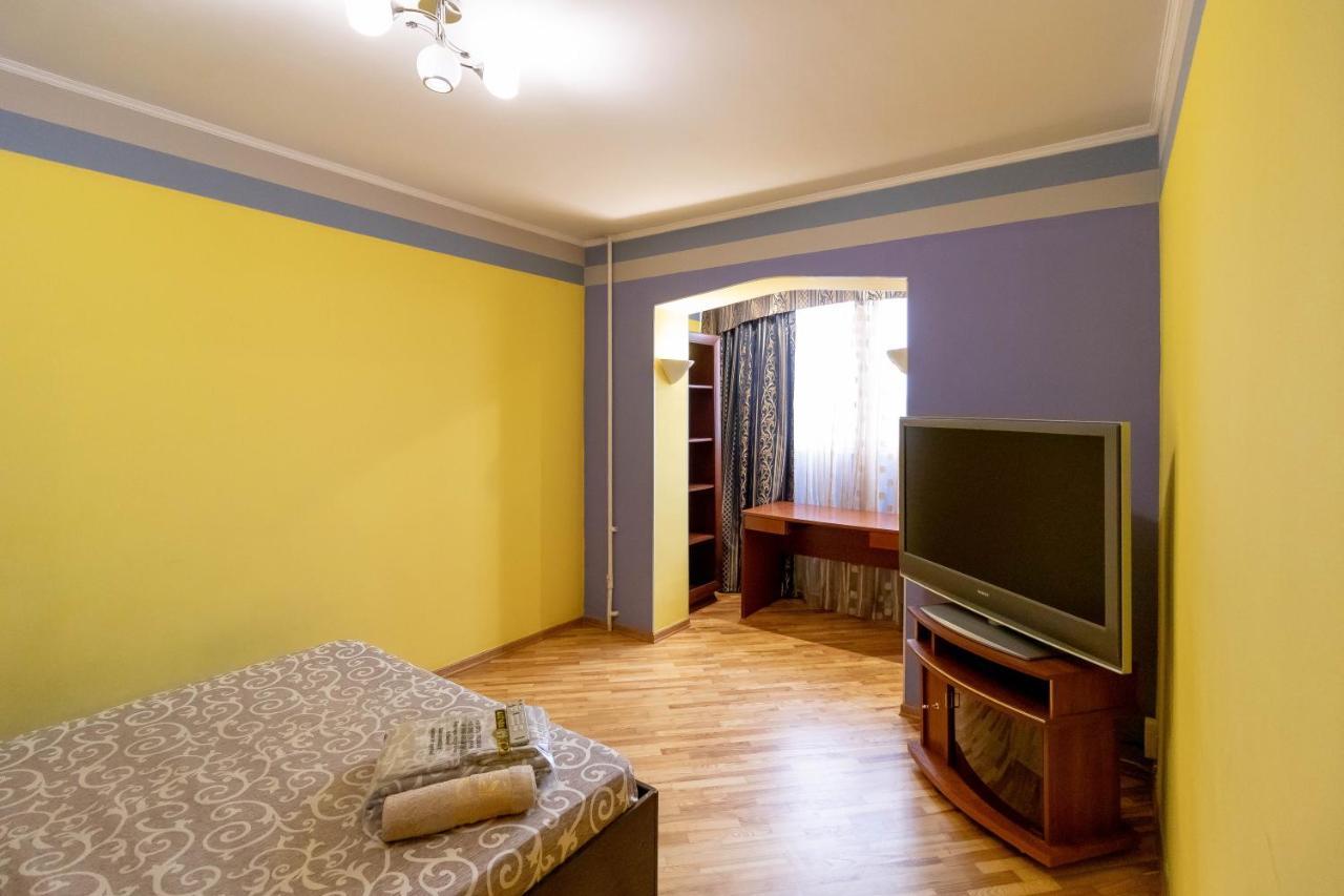 Kvartirkoff Na Ozernaya 8 Киев Экстерьер фото